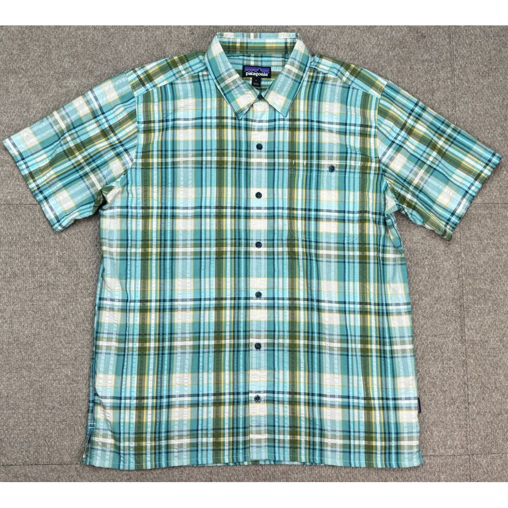 Patagonia Worn Wear Men's Plaid Button Up Short Sleeve Shirt Size Large
